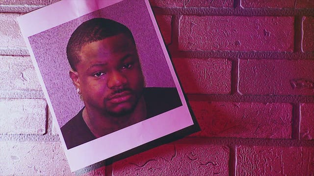 US Marshals search for Ramond Redding, a man with 'a violent history'