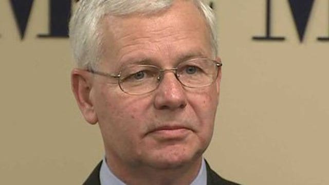 Gov. Scott Walker names Reed Hall as leader of WEDC