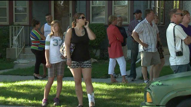 Residents return to evacuated Cudahy neighborhood after temple shooting