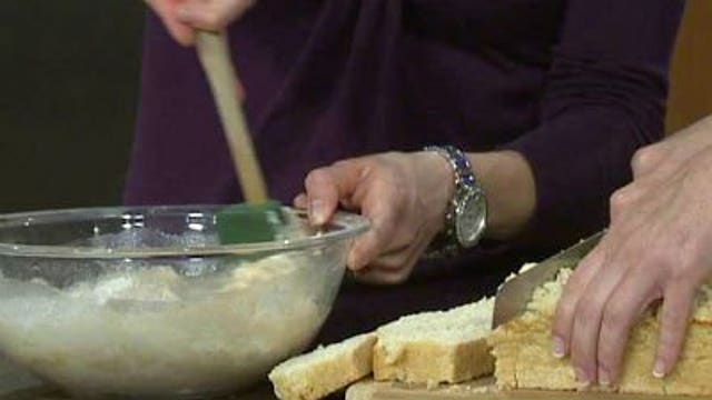 The Cooking Mom prepares Reuben Soup, Fudgy Mint Cupcakes