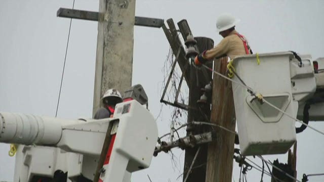 WI companies sending crews to Puerto Rico 3 months after Maria: "Nowhere near where it should be"