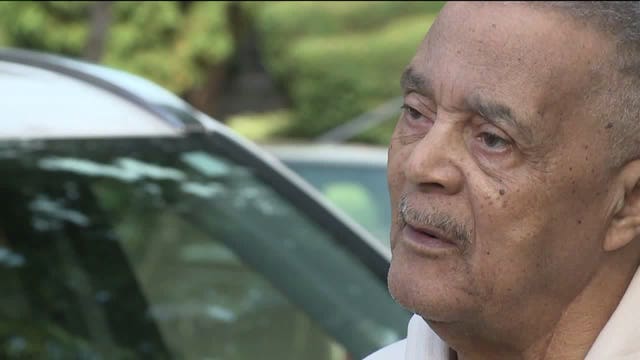 "Gimme the keys!" 85-year-old robbed by suspects wielding sticks; the youngest just 13