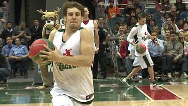 Rim Rockers bring acrobatic slam dunking to Bucks games