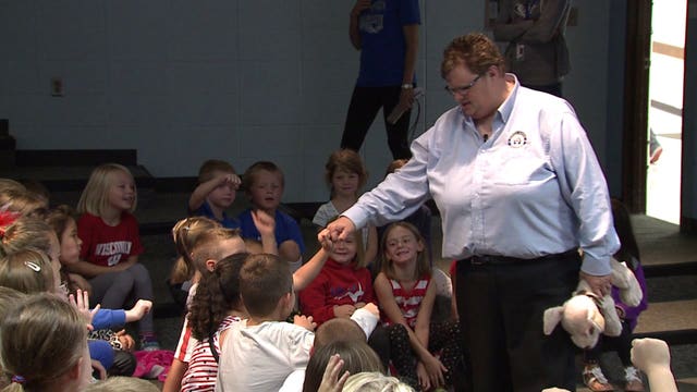 An important lesson about veterans: Rose Glen Elementary raises money for Fisher House Wisconsin