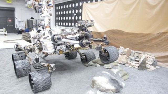 Giant rover to make 'terrifying' landing on Mars