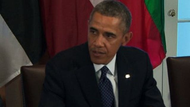 Amid tensions, Obama to meet with Russian gay rights advocates