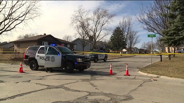 Sources: Police investigate murder-suicide involving Milwaukee police officer