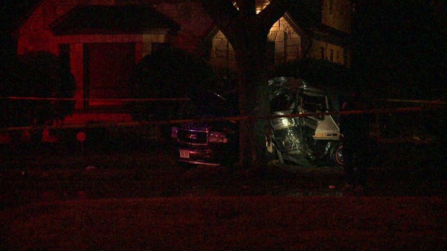 Driver dies after vehicle strikes tree near Sherman and Fond du Lac