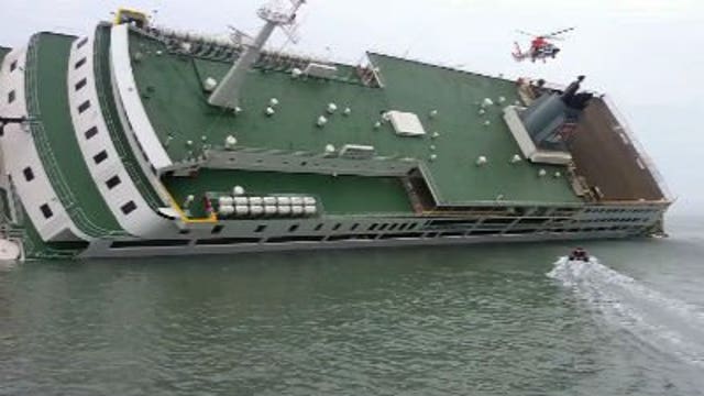 EMOTIONAL RETURN: Back to school for survivors in S. Korean ferry disaster