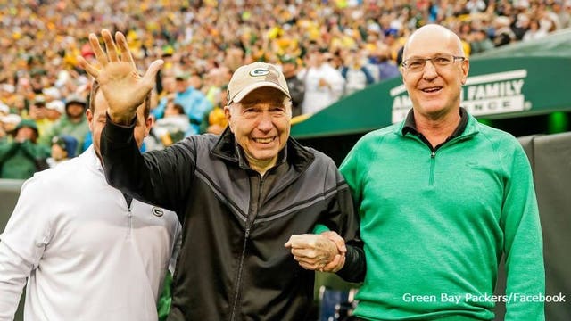Emotional return: Bart Starr at Lambeau as "Ice Bowl" championship team honored