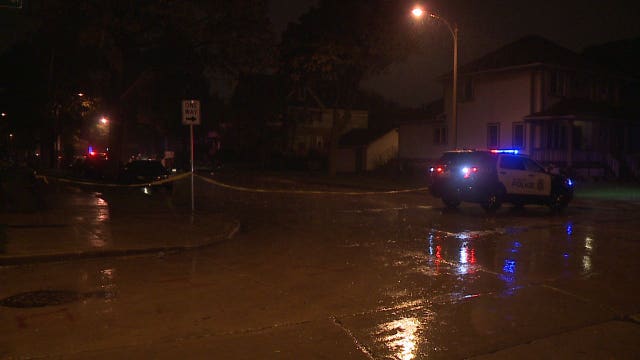 Police: Man shot, wounded near 29th and St. Paul in Milwaukee