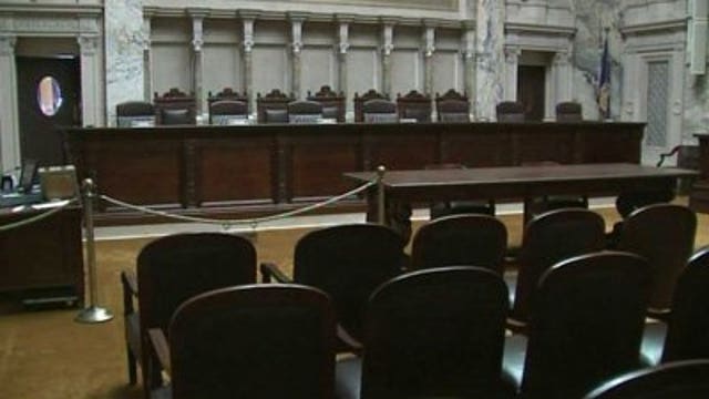 Law professor considering Wisconsin Supreme Court run