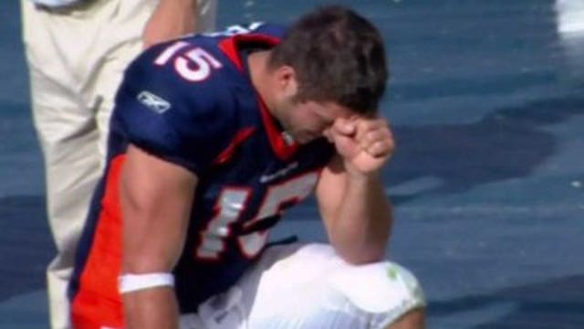 Tim Tebow picked up by New York Jets