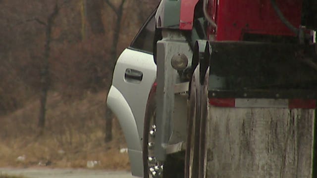 Driver dies after striking parked vehicle near 35th and Townsend in Milwaukee