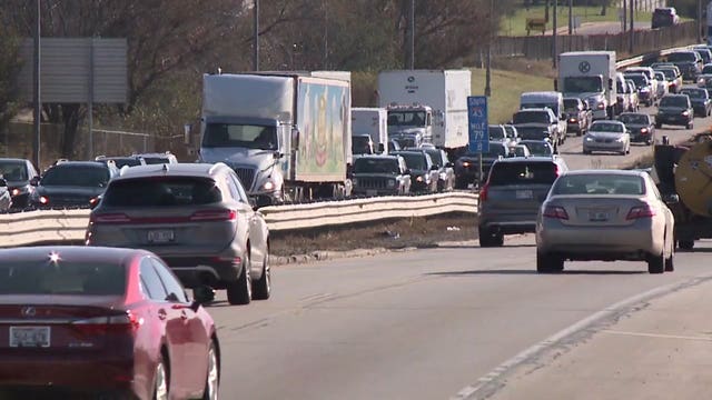 Clear skies and roadways give travelers a leg up ahead of Thanksgiving