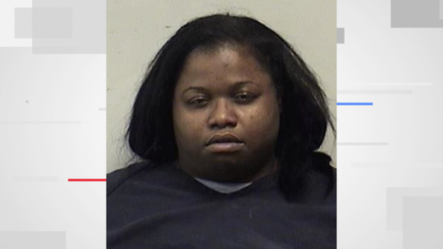 Woman accused of dealing drugs out of Kenosha day care, grocery store