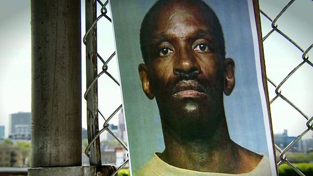 Captured: "He cut off his tracking device:" U.S. Marshals seek convicted sex offender, Bryant Veasley