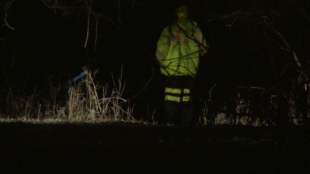 Developing: Three people inside vehicle that went into Menomonee River; no one badly hurt