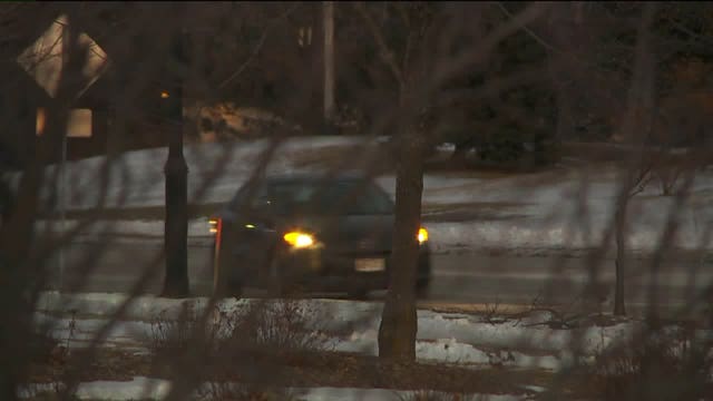 "He fled:" Man suspected of impersonating police officer in Waukesha County now on the run