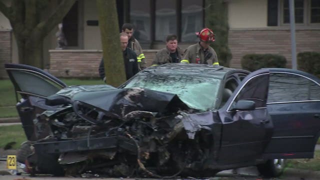 Five Waukesha South H.S. students taken to hospital after car struck tree