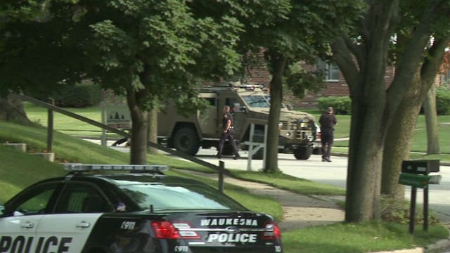 Man in custody following tactical situation in Waukesha