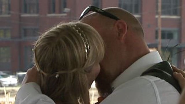 Biker couple ties the knot at Harley-Davidson Museum