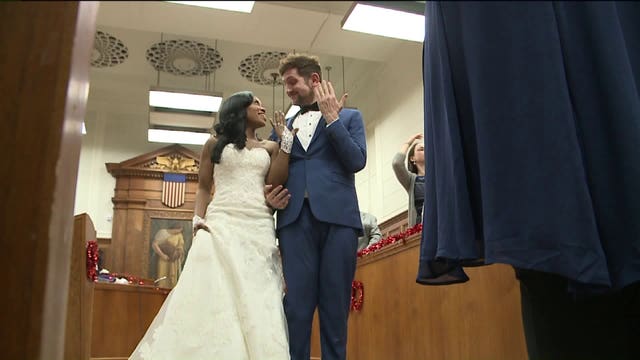 "Easy to remember:" Couples wed on Valentine's day at Milwaukee's courthouse