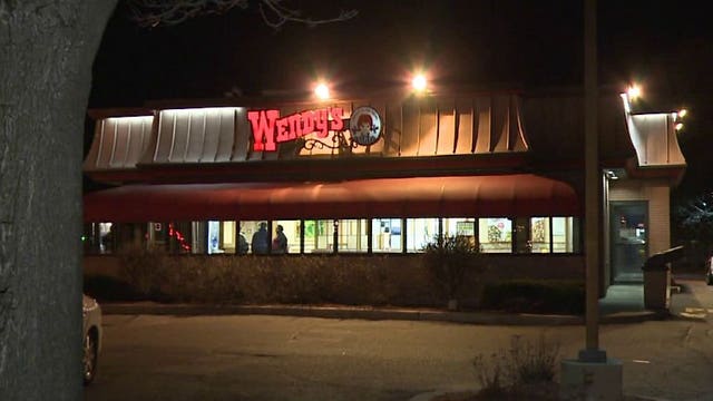 Milwaukee police investigating attempted armed robbery at Wendy’s restaurant
