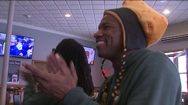 "We have a chance!" Packers fans celebrate fifth straight victory
