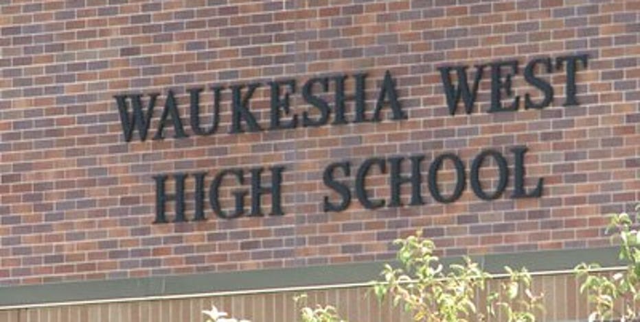 Multiple agencies investigate bomb threat at Waukesha West HS