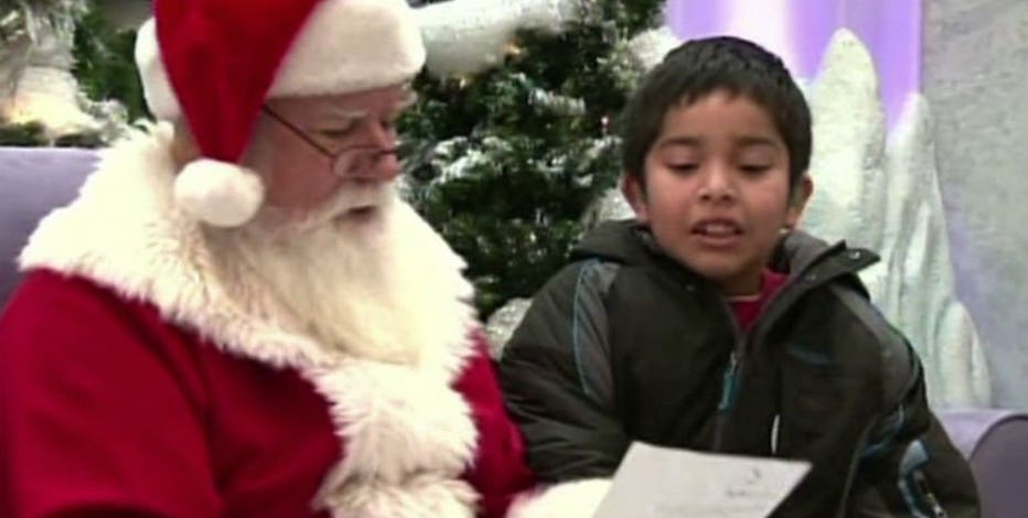 Santa Claus is coming to Brookfield Square beginning Nov. 27