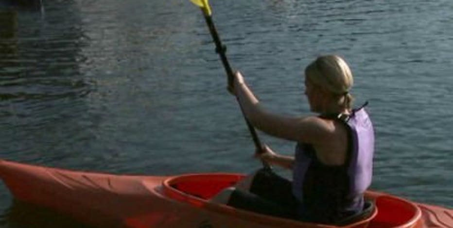 Country Thunder fans save kayakers from Lake Mary