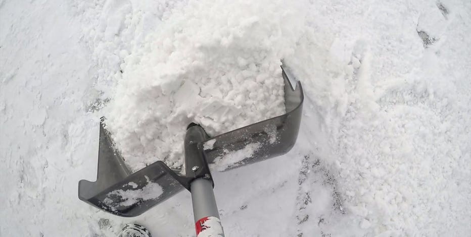 Milwaukee DPW encourages residents to clear storm grates, fire hydrants