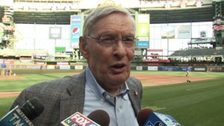 Brewers celebrate Mr. Baseball's 50th season