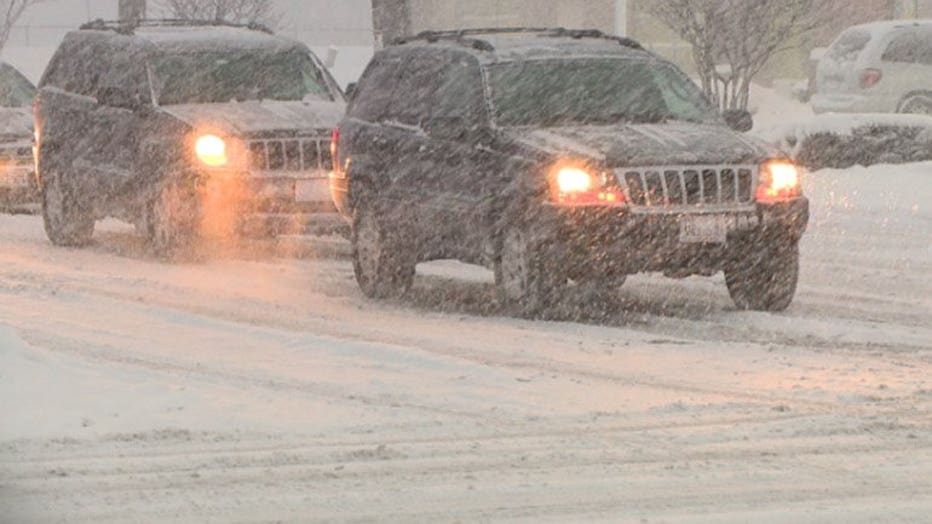Lake effect snow makes for messy morning commute in Racine County