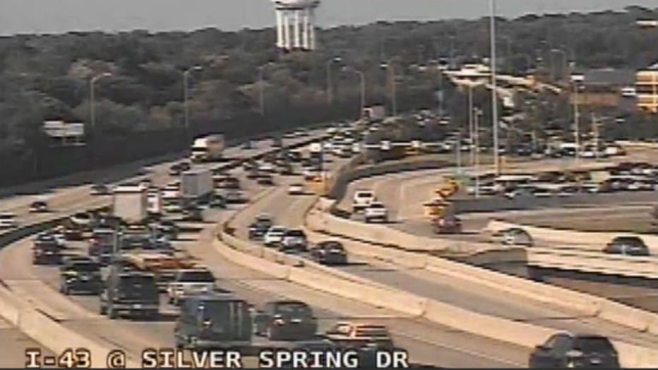 Delays in excess of 5 miles reported on I-43 NB at Silver Spring