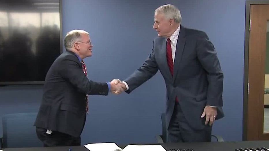 Mayors Tom Barrett, Shawn Reilly sign Great Water Alliance