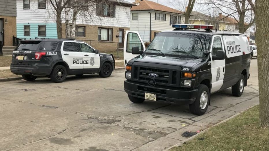 Milwaukee police investigate stabbing near 61st and Carmen