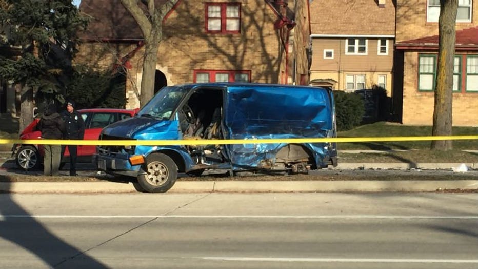 1 Dead Following 2-vehicle Crash Near 14th & Capitol In Milwaukee ...