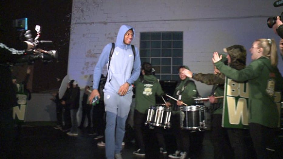 Bucks' fans welcome team home after Round 1 sweep of Detroit