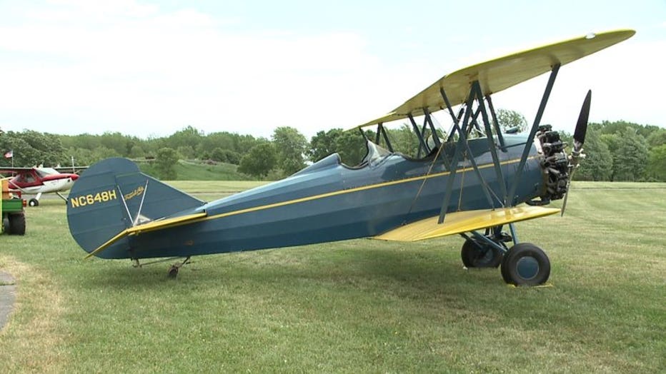 "This Is Flying:" Take Flight Aboard A 1920s-era Biplane At EAA ...