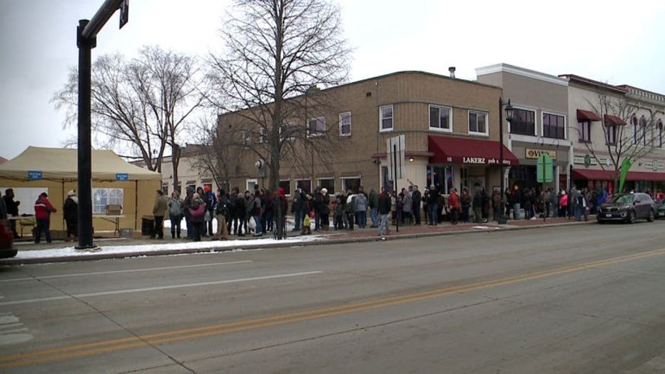 "A cool city event" Downtown Oconomowoc heats up for 8th annual Chili Fest