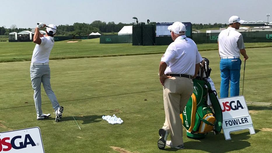 Rickie Fowler practices at Erin Hills