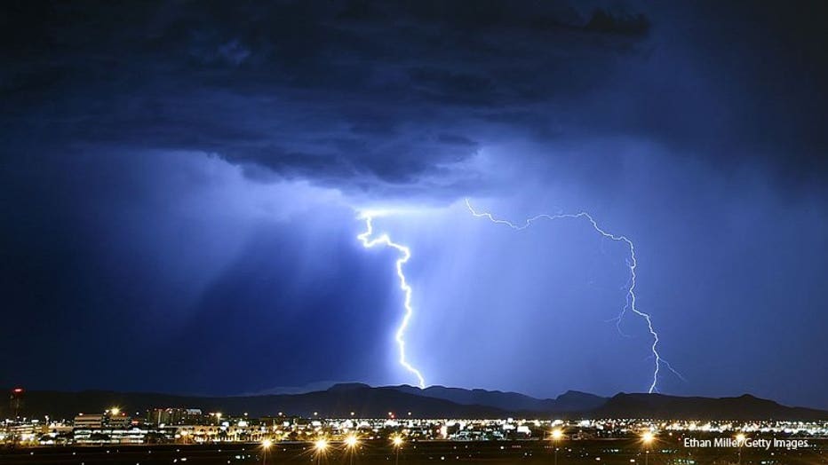 GettyImages-479743214 lightning