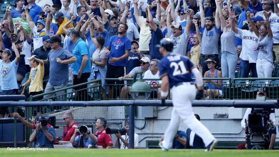 Thriller at Miller: Shaw's 2-run homer in 10th stuns Cubs, gives Brewers  4-3 win