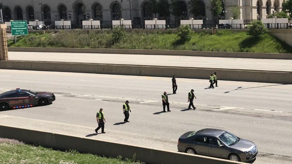 I-43 SB shut down at Walnut after report of shots fired, no injuries reported