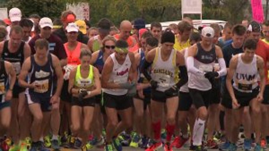 3,500 runners take part in Lakefront Marathon, state's largest marathon ...