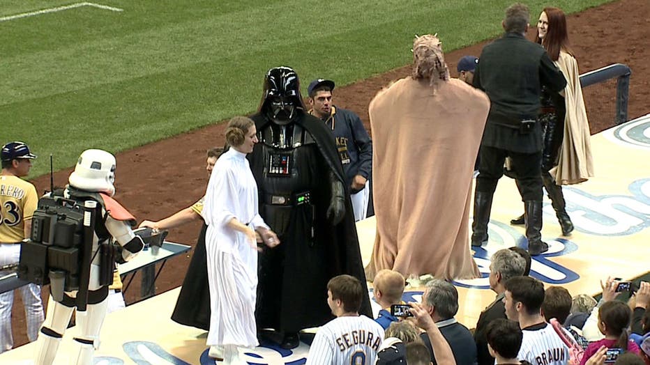 "We got a bunch of high fives" Brewers fans have fun with "Star Wars