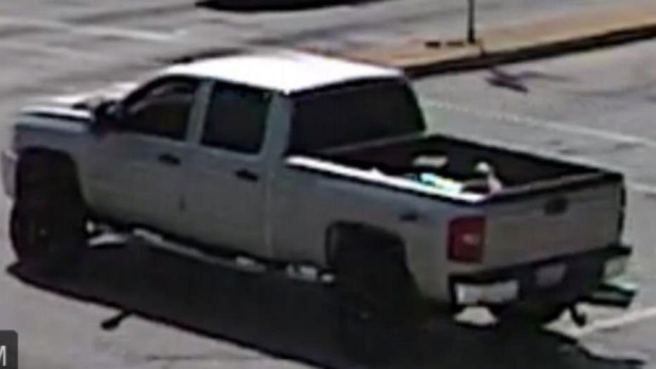 West Allis police release photos of suspect vehicle after girls approached near I-894 and Greenfield