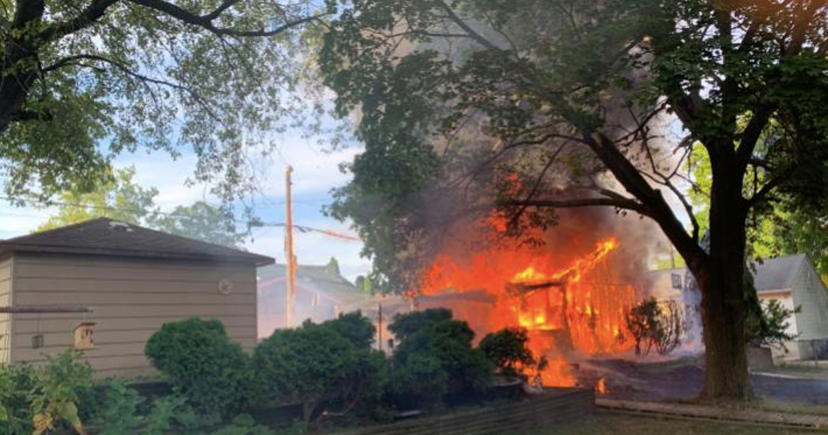 Fire engulfs garage in Waukesha; no injuries reported | FOX6 Milwaukee